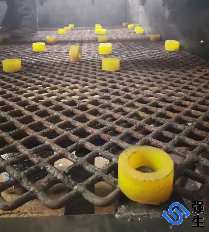 高淬火锰钢焊接筛网